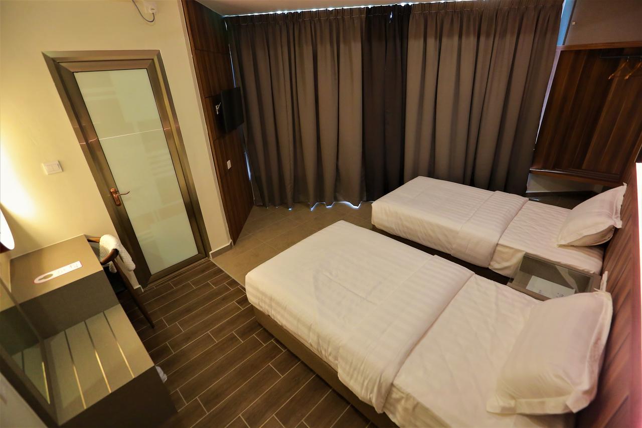 Pantai Regal Boutique Hotel Kuantan Exterior photo